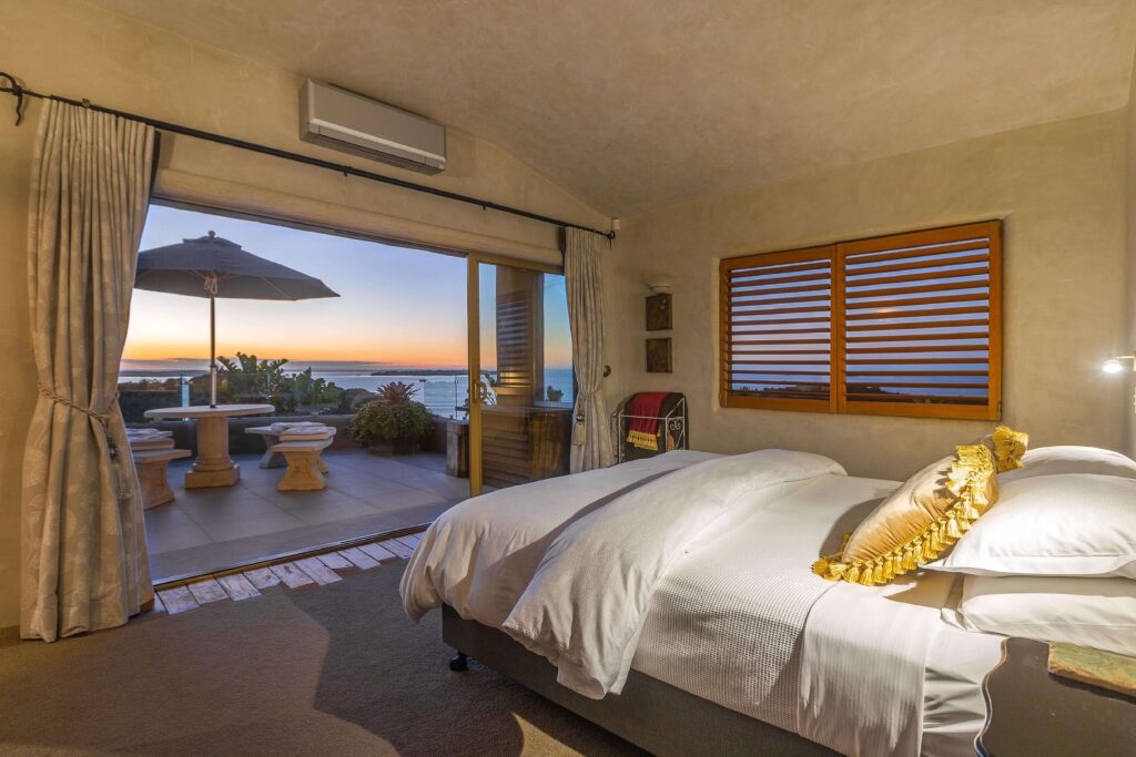 Delamore Lodge Apartment-bedroom