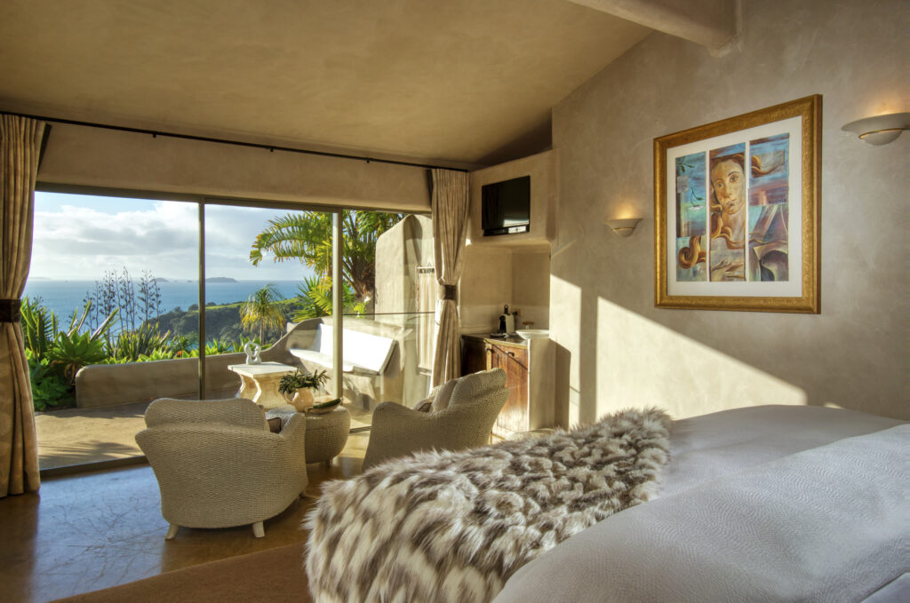 delamore-lodge-suite1