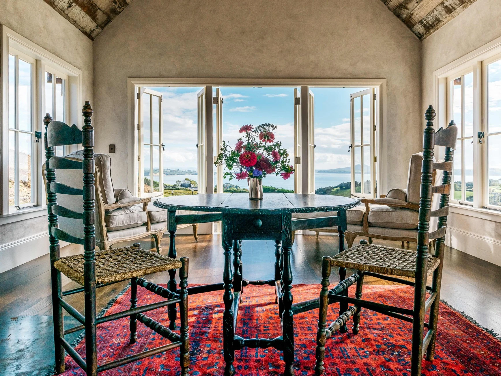 Heli-Dine Staycation at Mudbrick Cottages